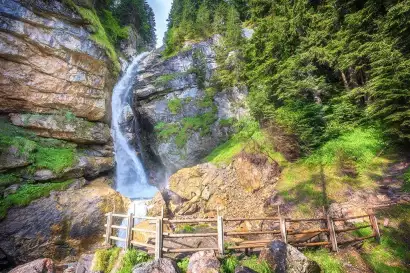 Keilkeller-Wasserfall-Archiv-TVB-Mayrhofen-becknaphoto